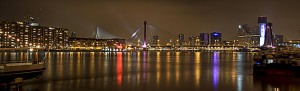 rotterdam skyline by night 300x91 Auto inruilen Rotterdam